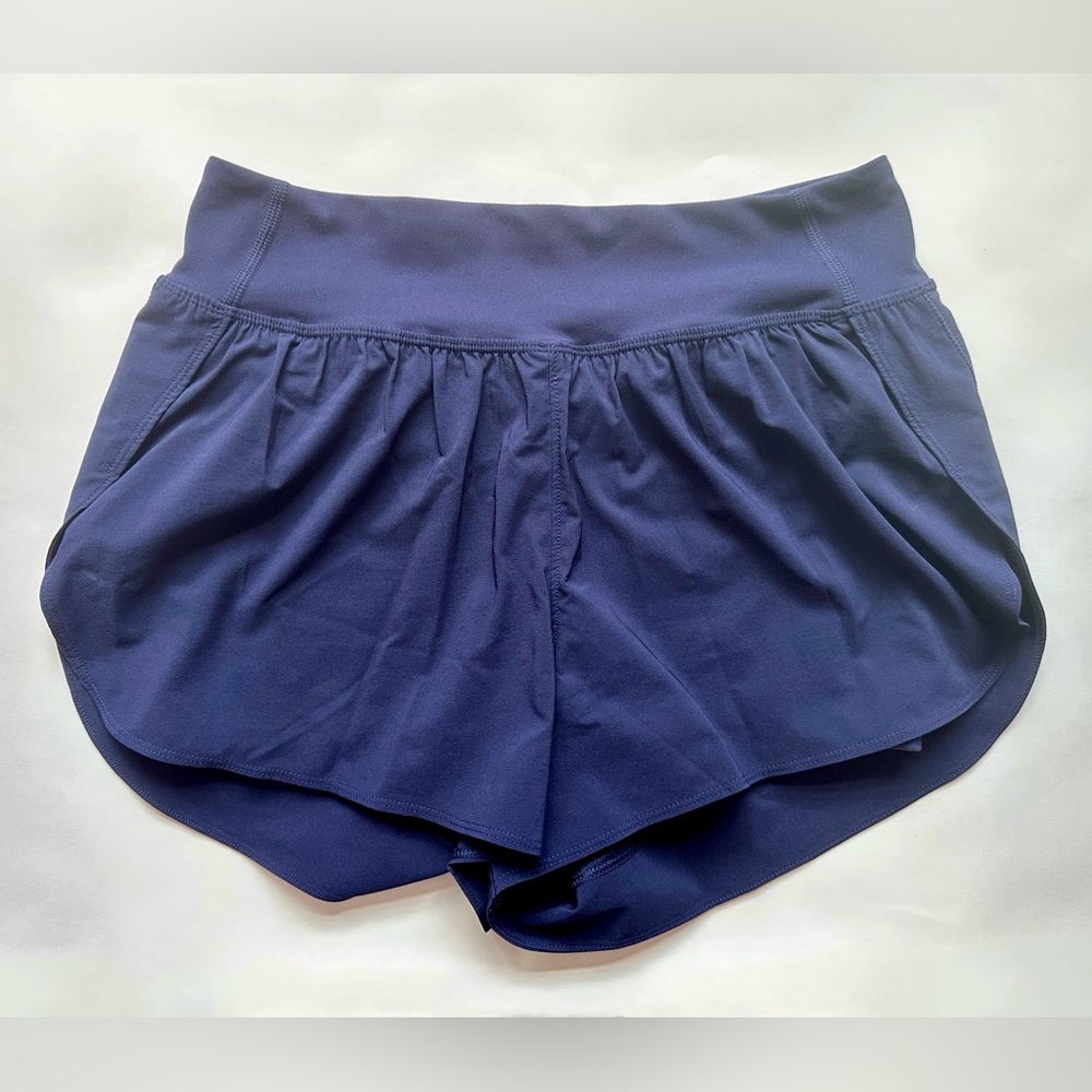 LIKE NEW Under Armour Women's Navy Vanish 2-in-1 Shorts